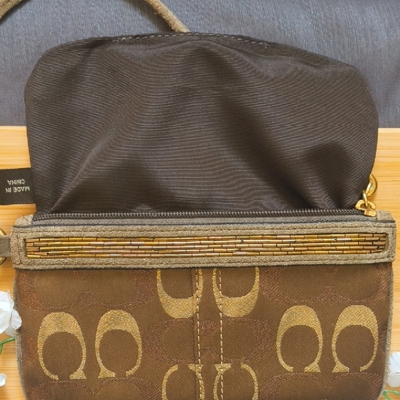 VINTAGE Coach Signature Shimmer Wristlet Bronze Gold Beaded Trim - Picture 6 of 7